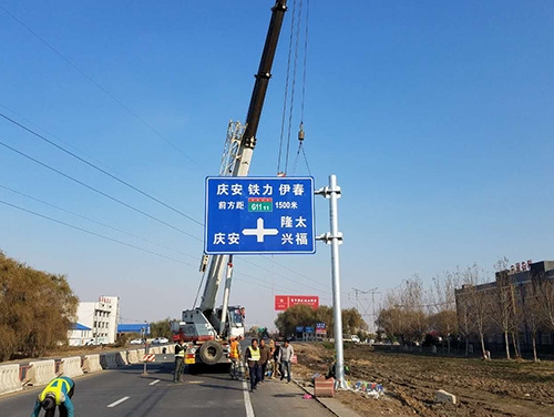 新余新余道路护栏网网片该如何进行正确的选购呢？